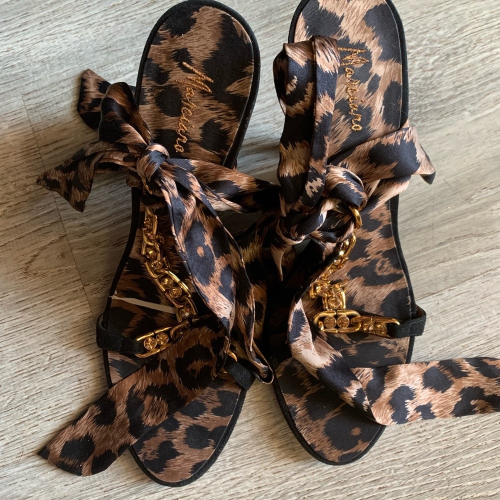 Marciano beautiful leopard heels